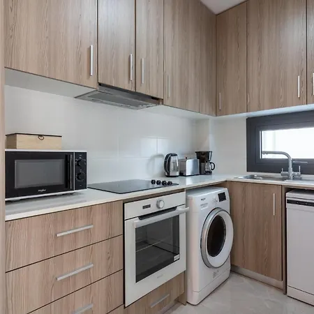 Flair - 1-bedroom & Balcony In *