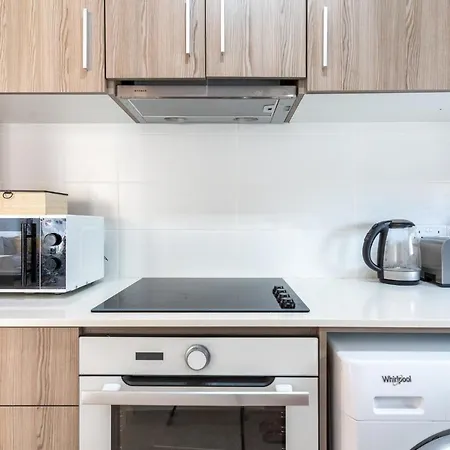 Flair - 1-bedroom & Balcony In