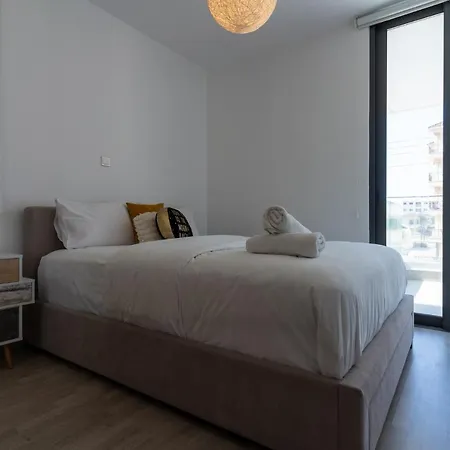 Flair - 1-bedroom & Balcony In * Larnaca