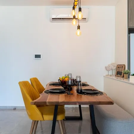 Flair - 1-bedroom & Balcony In Lárnaka