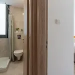 Flair - 1-bedroom & Balcony In アパート