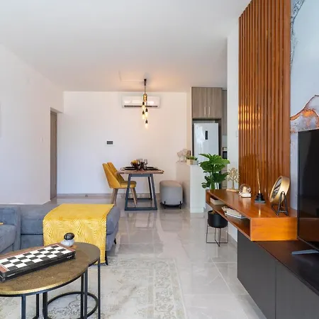 Flair - 1-bedroom & Balcony In Appartamento *