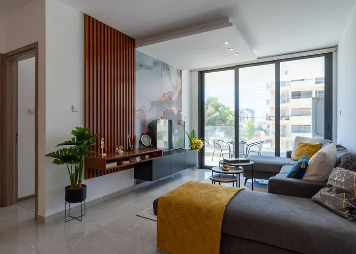 Flair - 1-bedroom & Balcony In Larnaca