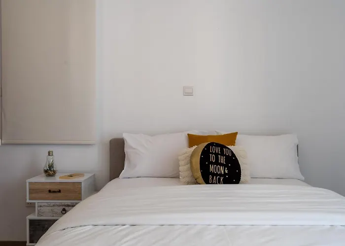 Flair - 1-bedroom & Balcony In * Ларнака